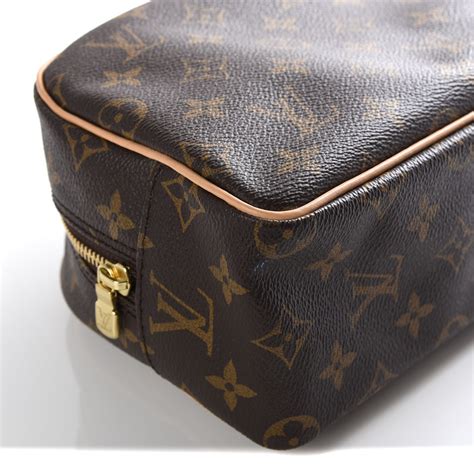 lv toiletry bag 25|louis vuitton toiletry bag us.